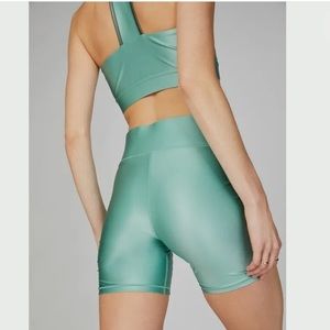 ALL ACCESS Center Stage 6in Biker in sage shine